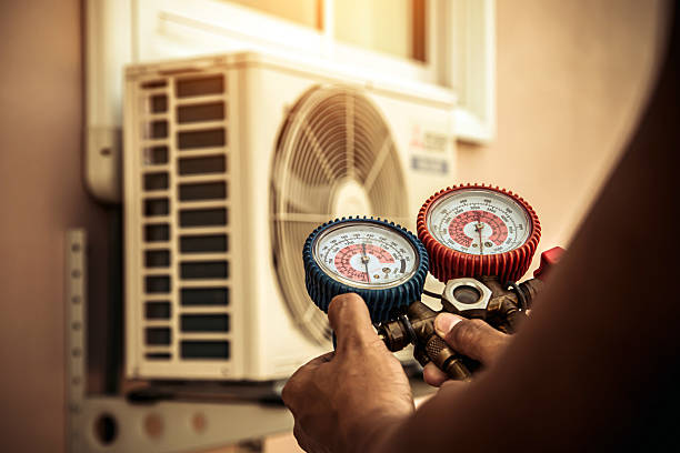 Professional Ductwork Repair technician working in Laurel, VA